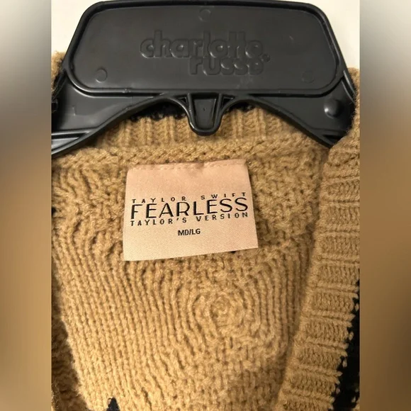 Taylor Swift Official Fearless Cardigan New in Packaging - Picture 4 of 5